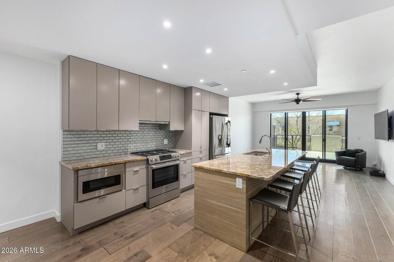 2300 Campbell Avenue - Photo 1