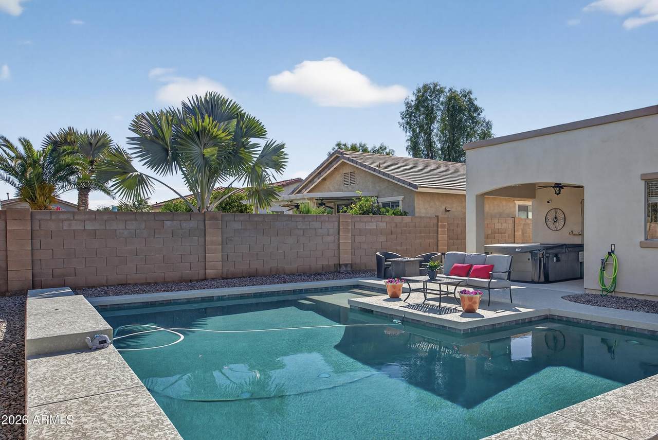 3740 Jaguar Avenue - Photo 1