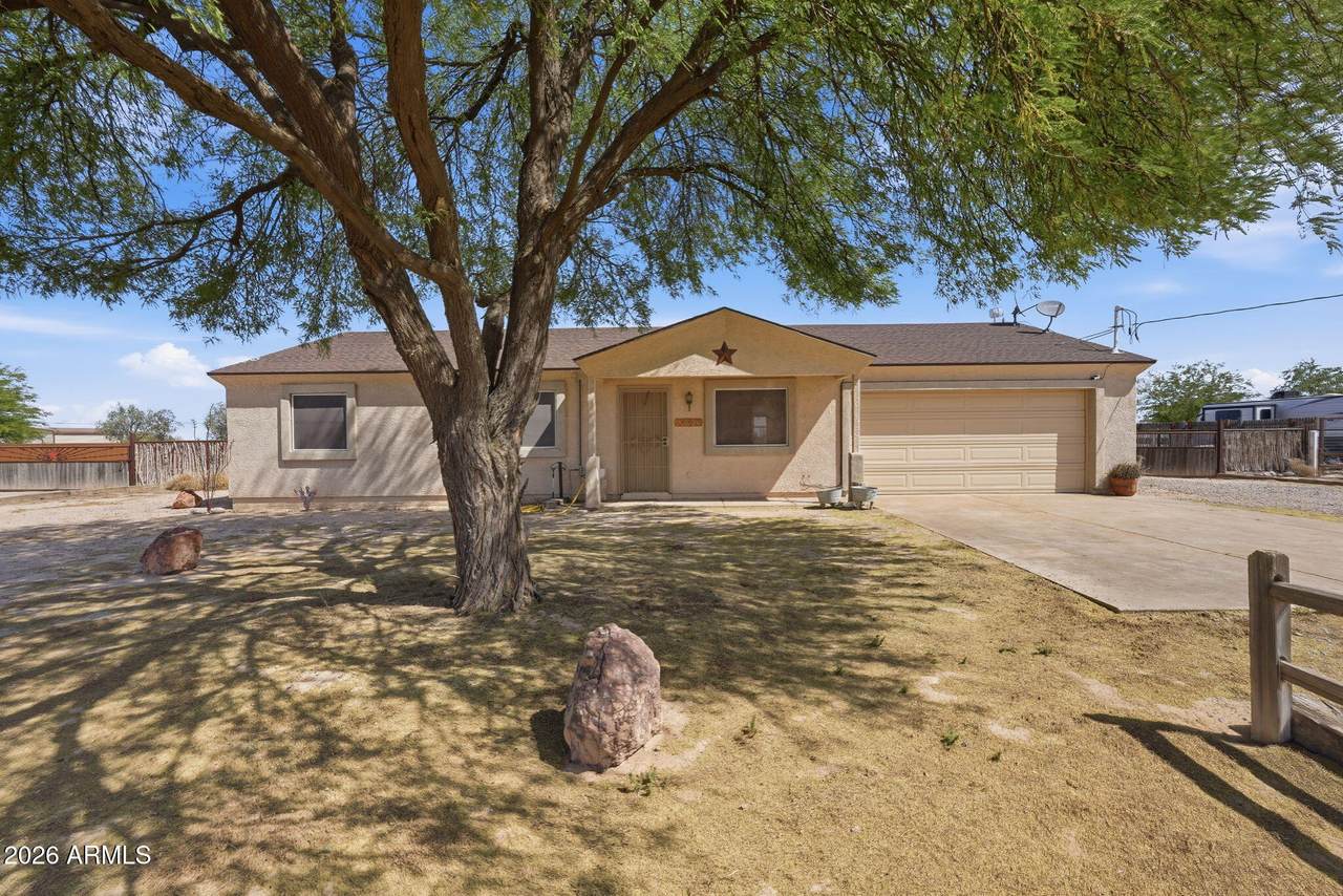 3356 Gurr Lane - Photo 1