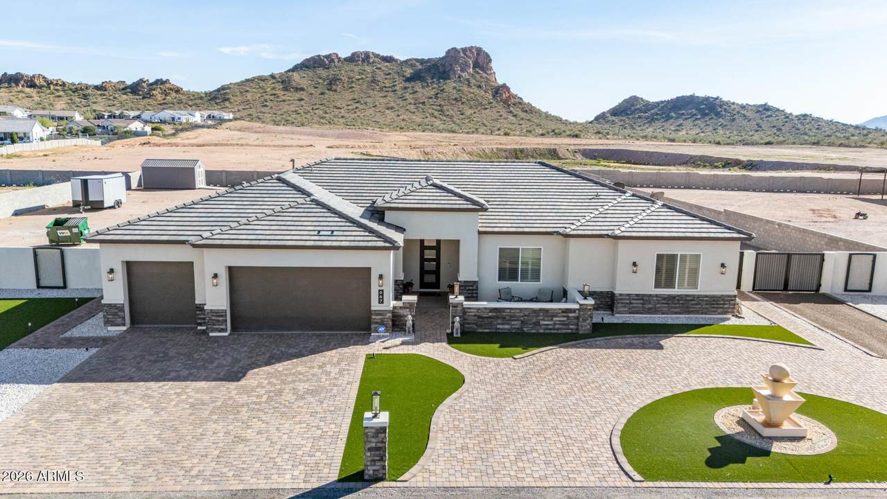 667 Patrick Place - Photo 1