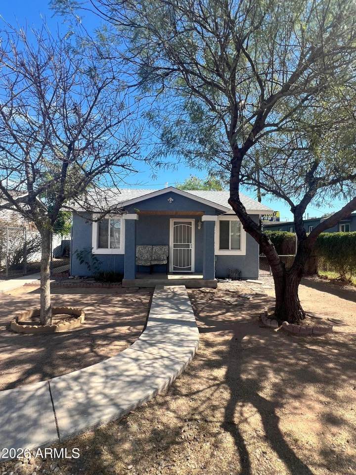 313 47TH Street - Photo 1