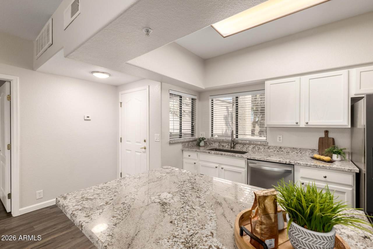 10401 Saguaro Boulevard - Photo 1