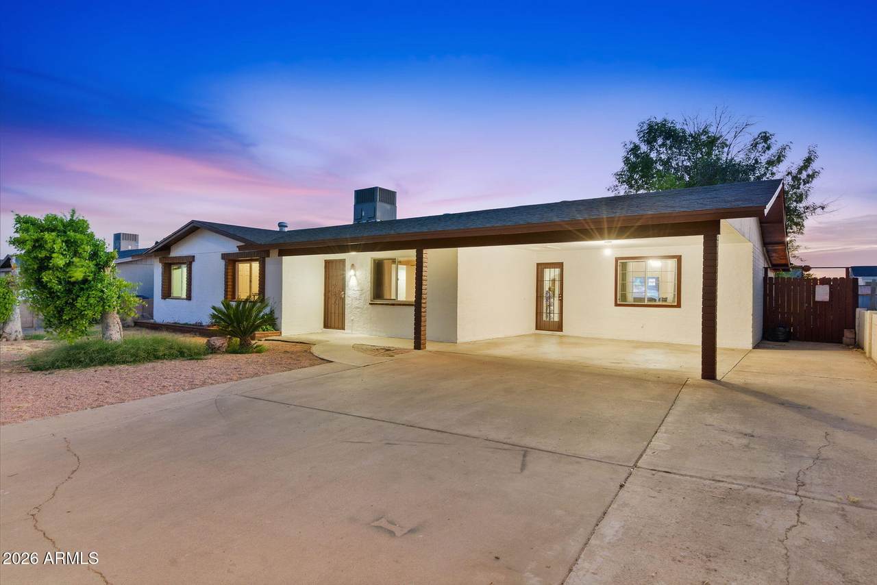 714 Williams - Photo 1