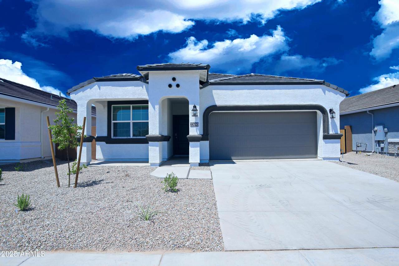 22690 Lynn Street - Photo 1