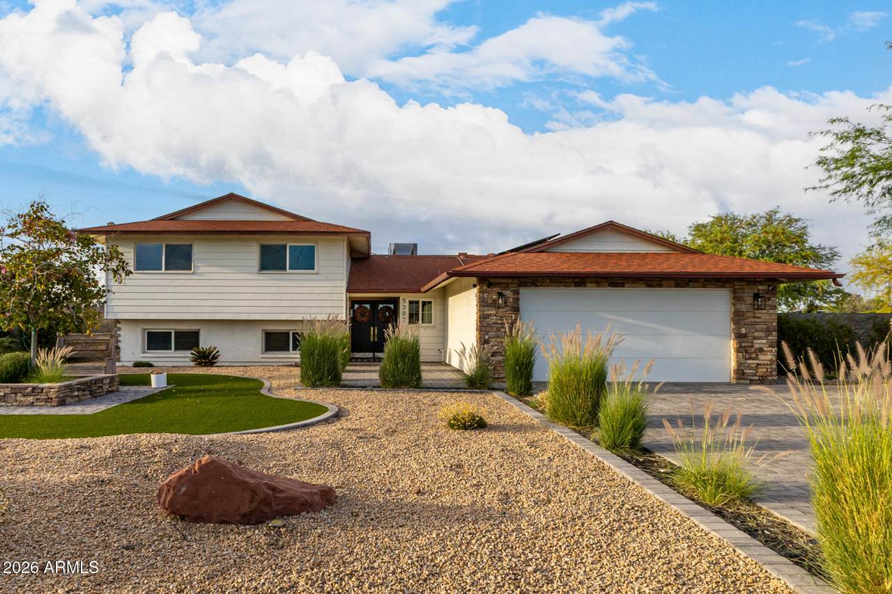 5302 Greenway Road - Photo 1