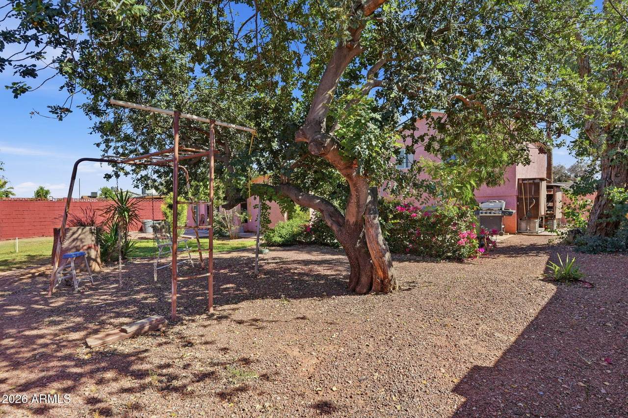 4702 Alta Vista Road - Photo 1