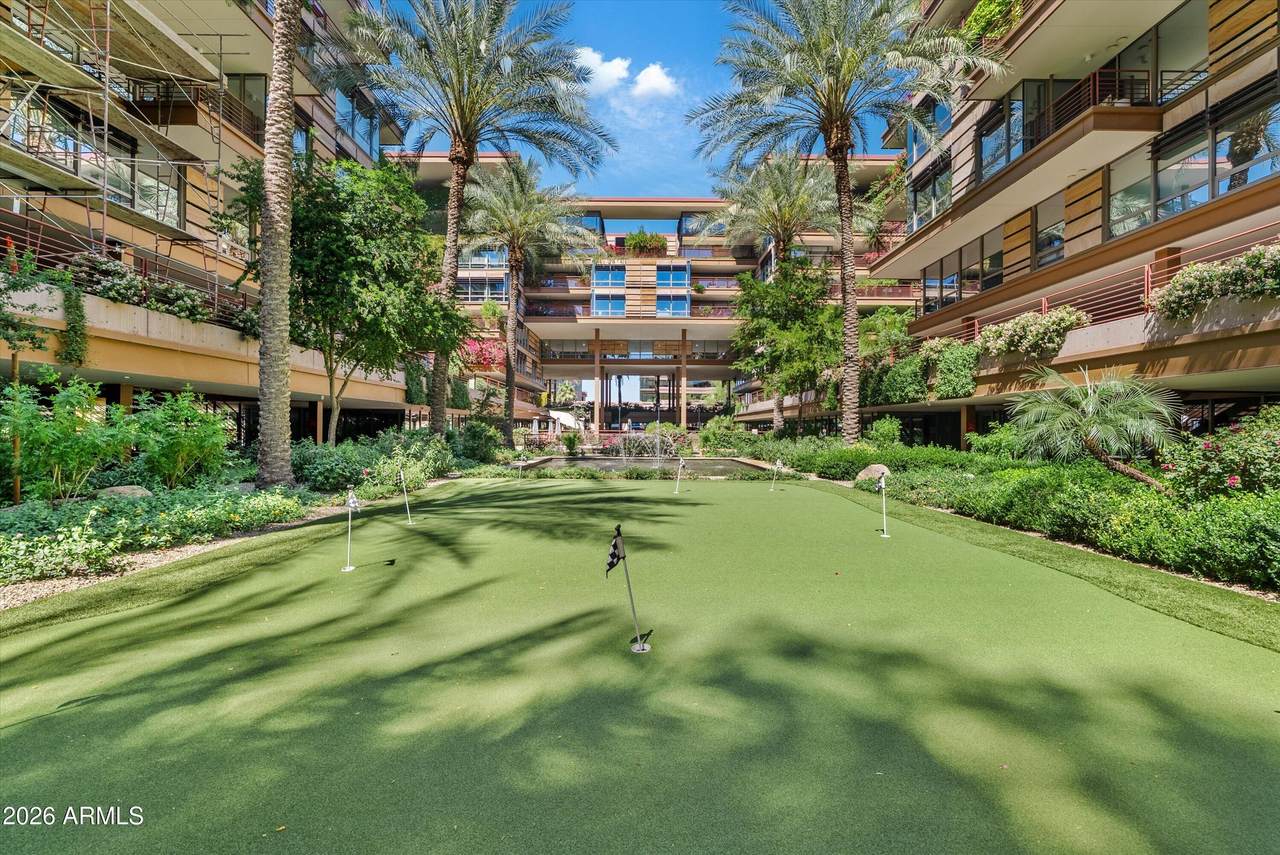 https://bt-photos.global.ssl.fastly.net/armls/1280_boomver_2_7004509-2.jpg