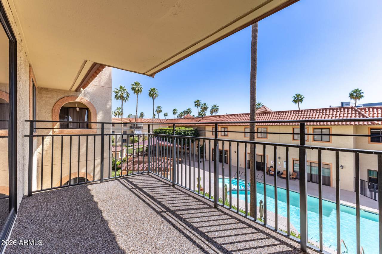 10330 Thunderbird Boulevard - Photo 1