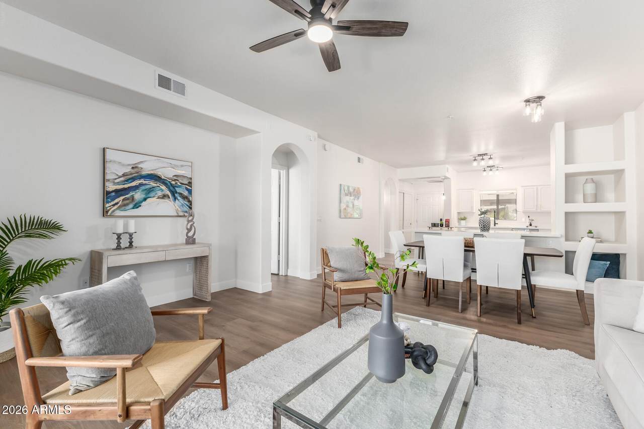 920 Devonshire Avenue - Photo 1