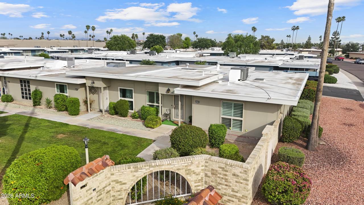 10036 Lancaster Drive - Photo 1