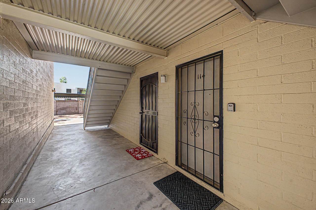 2633 Rose Lane - Photo 1
