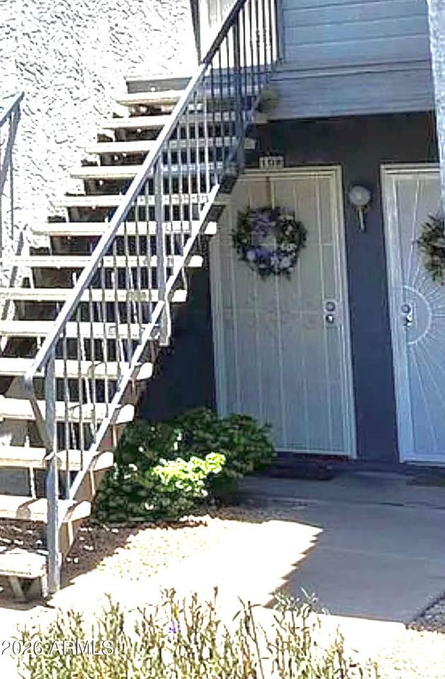 255 Kyrene Road - Photo 1