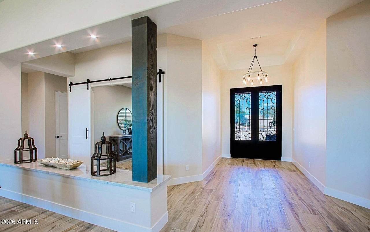 19 Desert Hills Drive - Photo 1