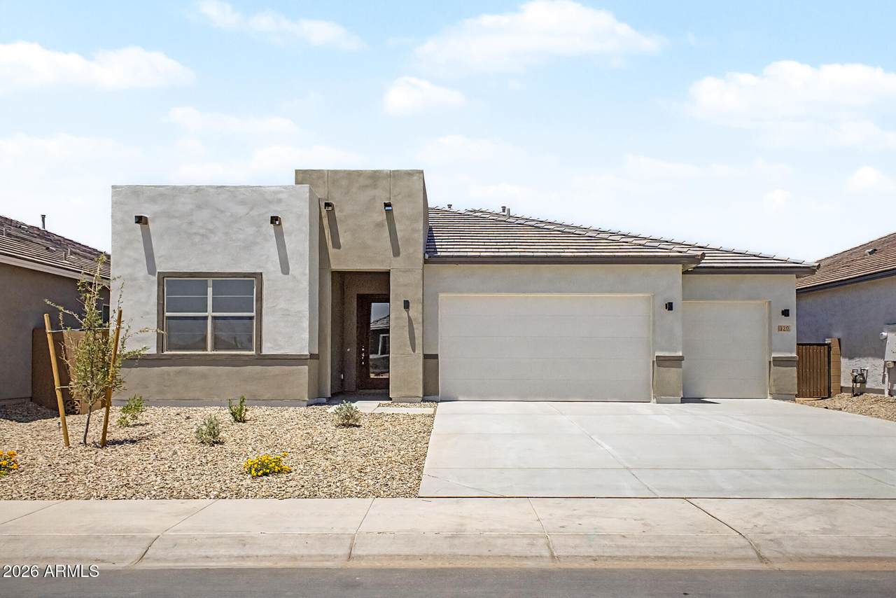 320 Floyd Drive - Photo 1