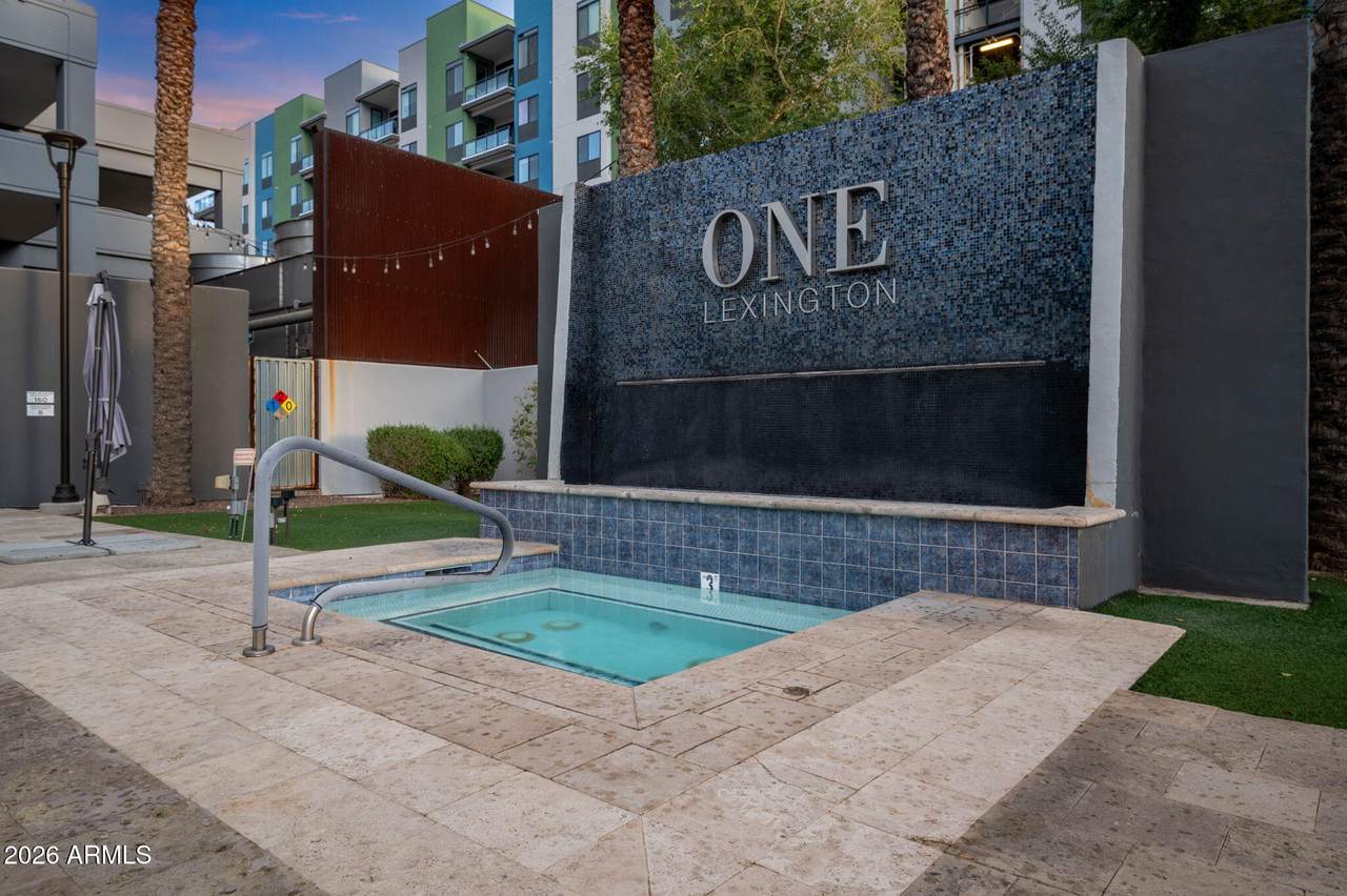 1 Lexington Avenue - Photo 1