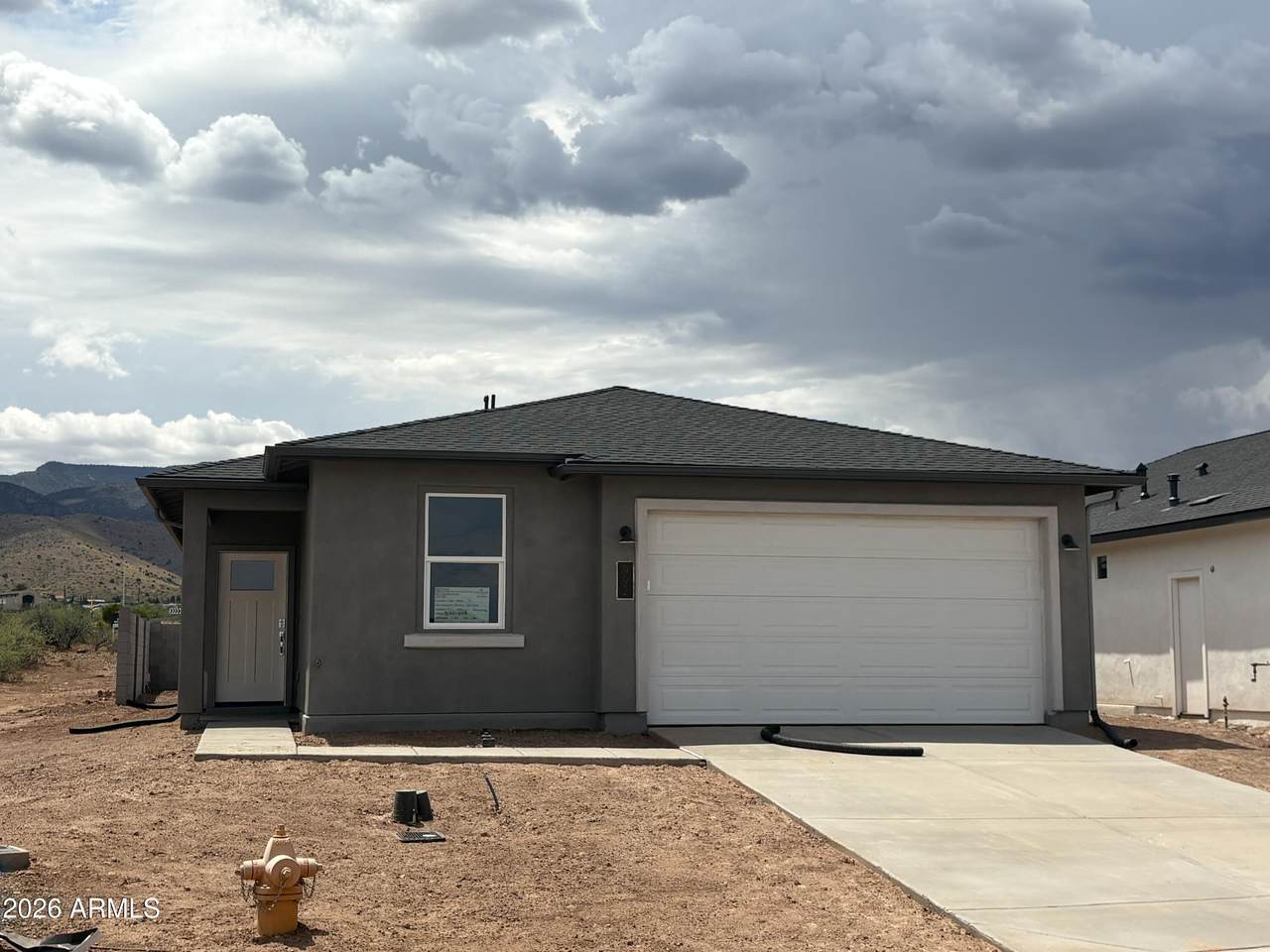 992 Annas Avenue - Photo 1