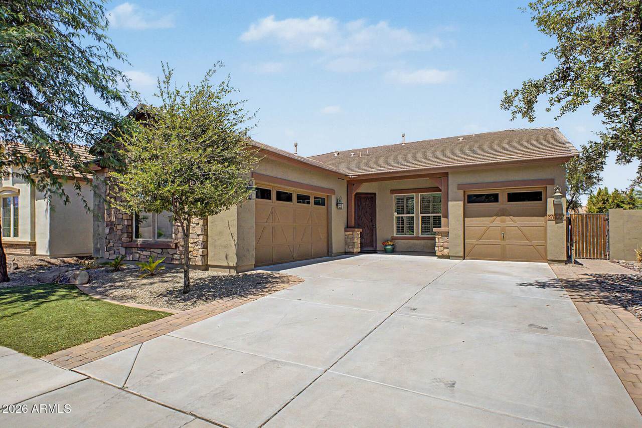 3920 Horseshoe Place - Photo 1
