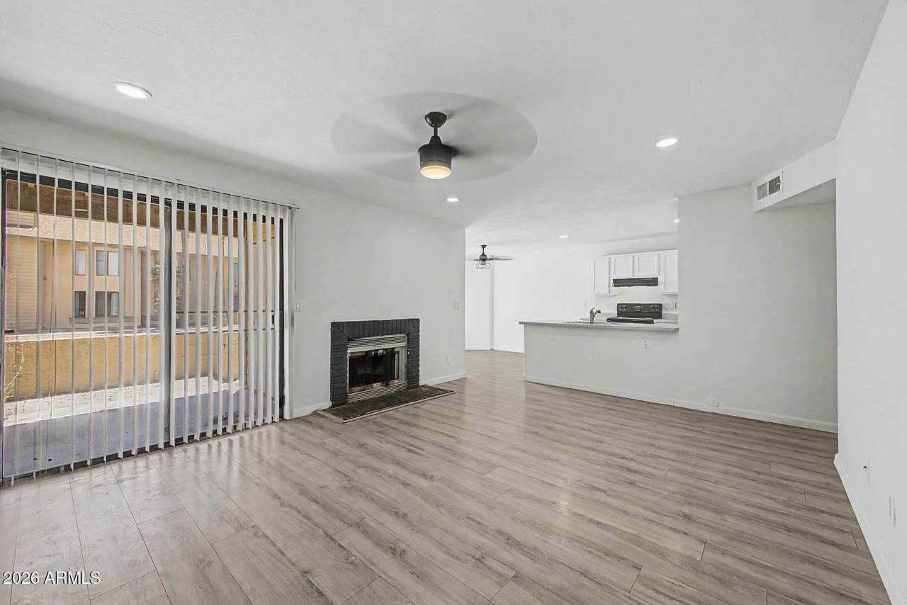 5236 Peoria Avenue - Photo 1