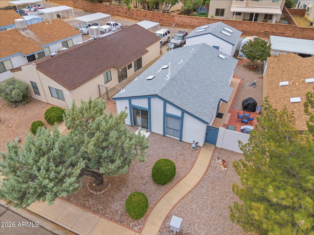 https://bt-photos.global.ssl.fastly.net/armls/1280_boomver_2_7035937-2.jpg