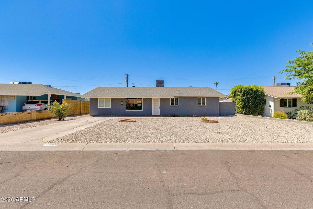 4923 Palm Lane - Photo 1