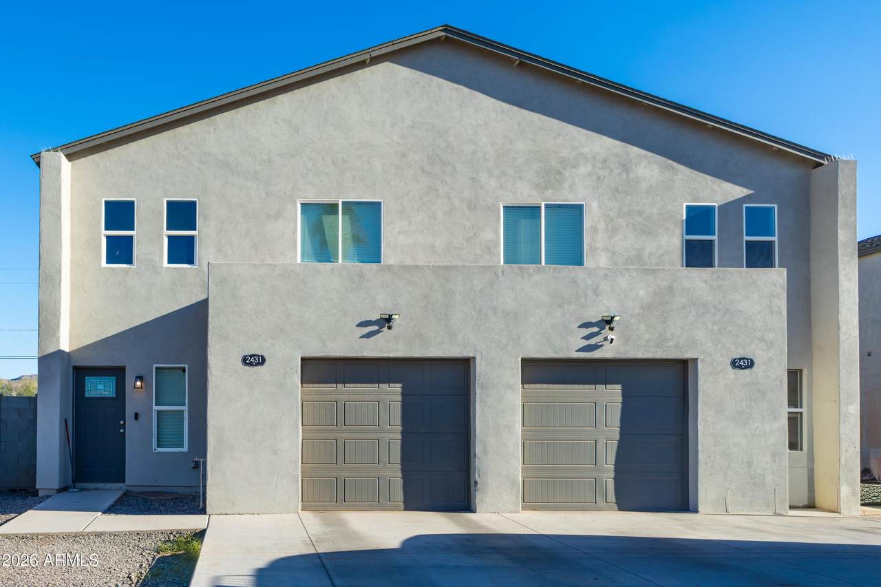 2421 Pueblo Avenue - Photo 1