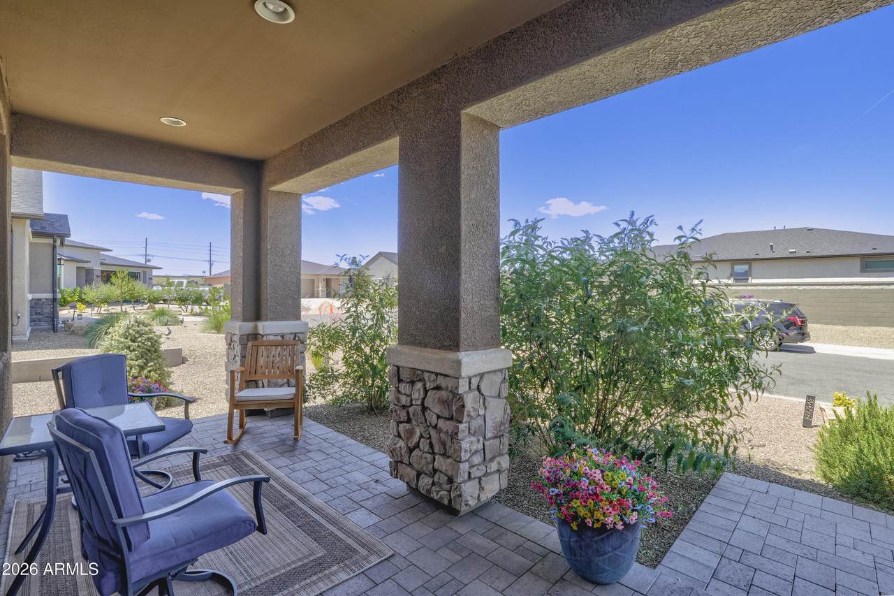 https://bt-photos.global.ssl.fastly.net/armls/1280_boomver_2_7039946-2.jpg