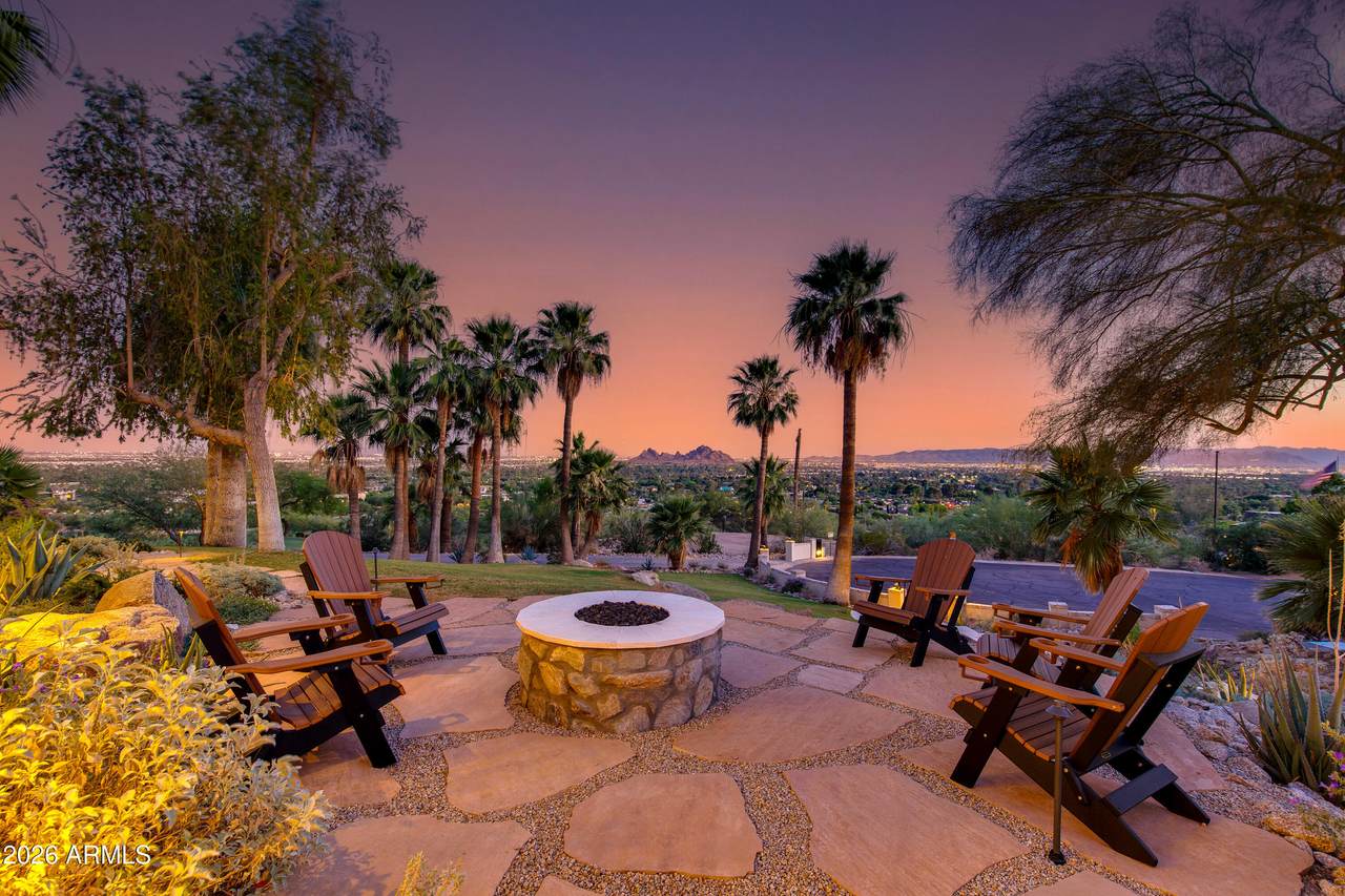 https://bt-photos.global.ssl.fastly.net/armls/1280_boomver_2_7040051-2.jpg