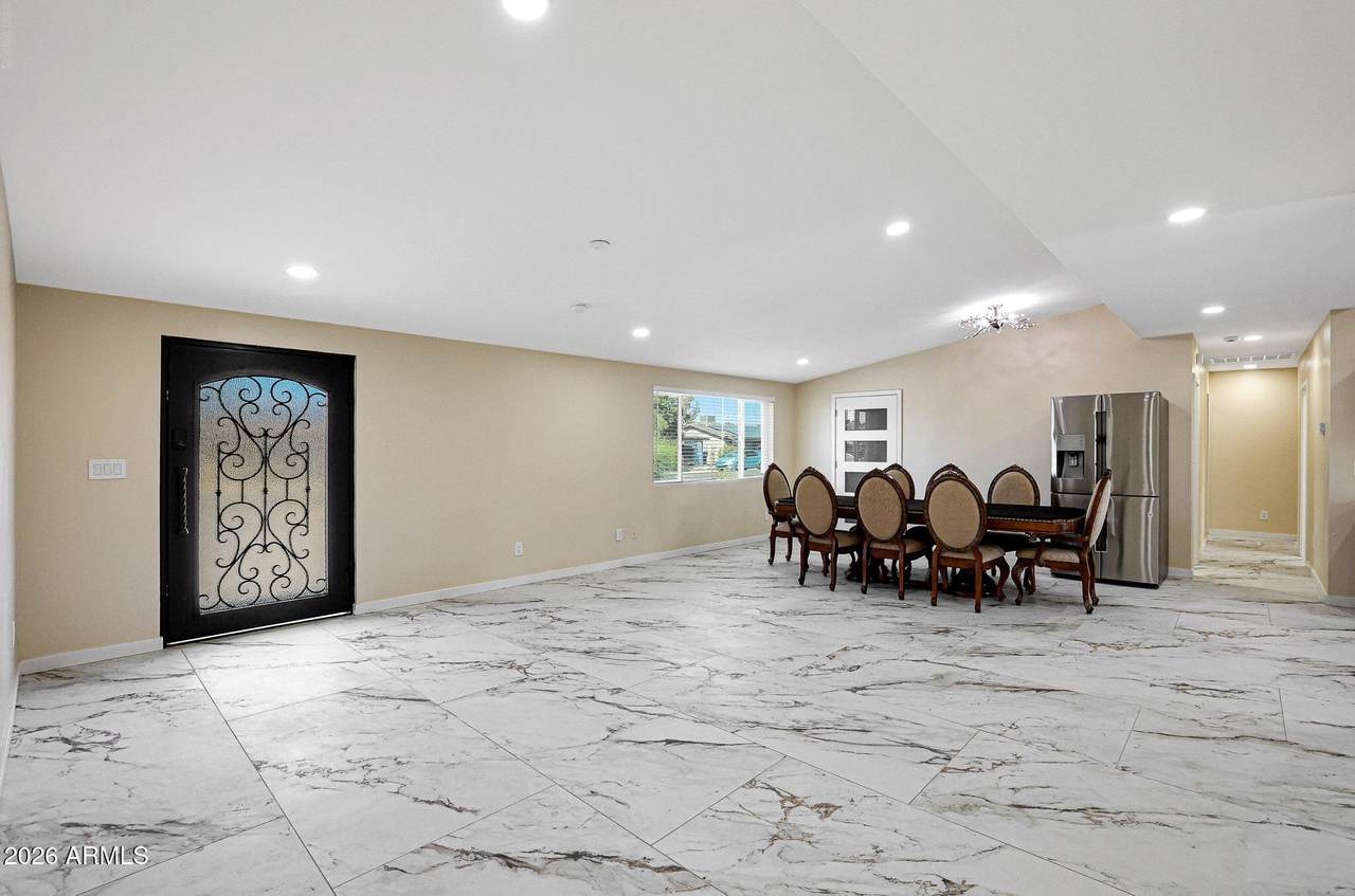 725 Encanto Drive - Photo 1