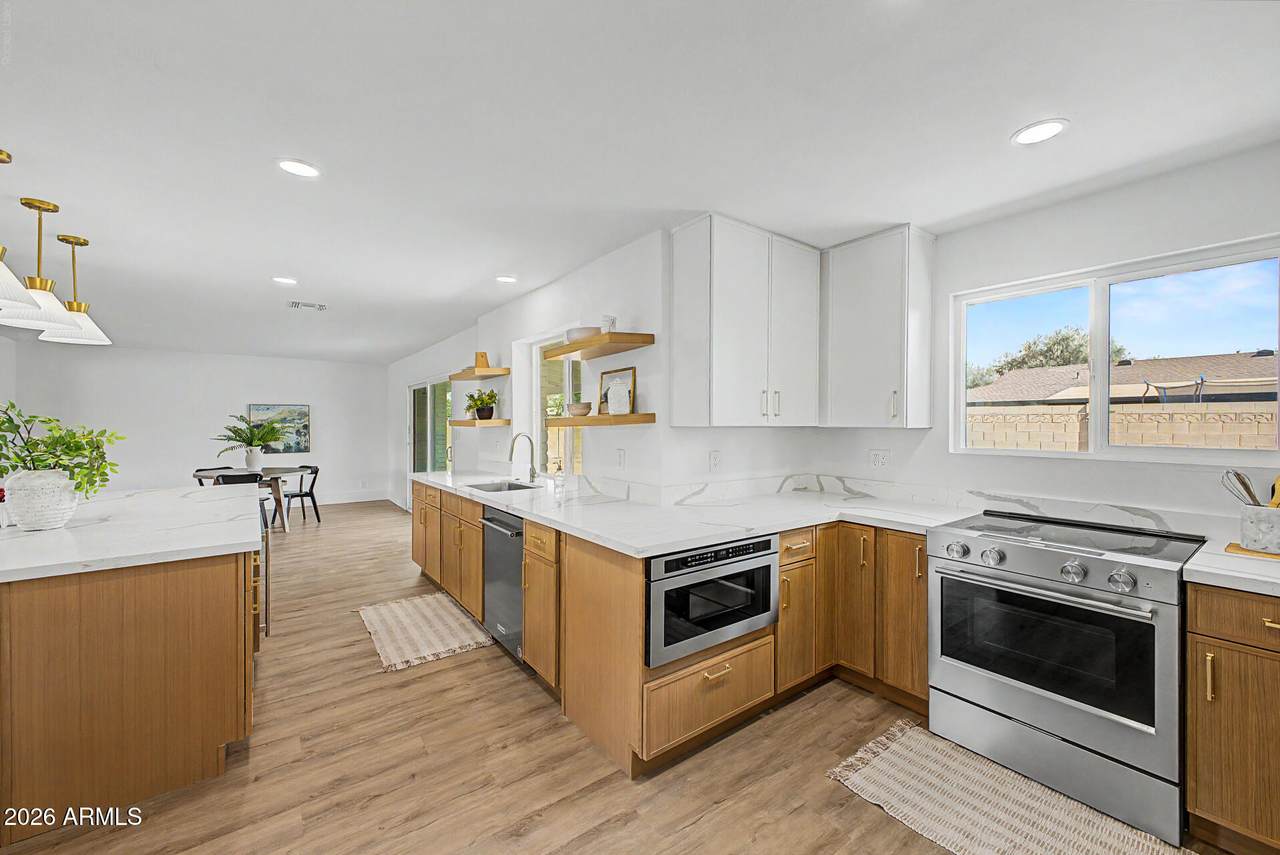 611 Erie Drive - Photo 1