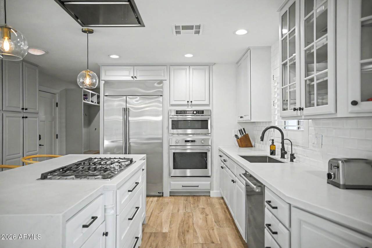 4711 33RD Street - Photo 1