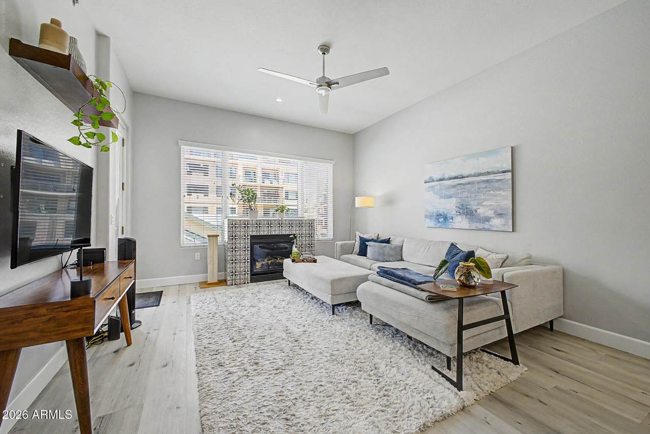 16 Encanto Boulevard - Photo 1