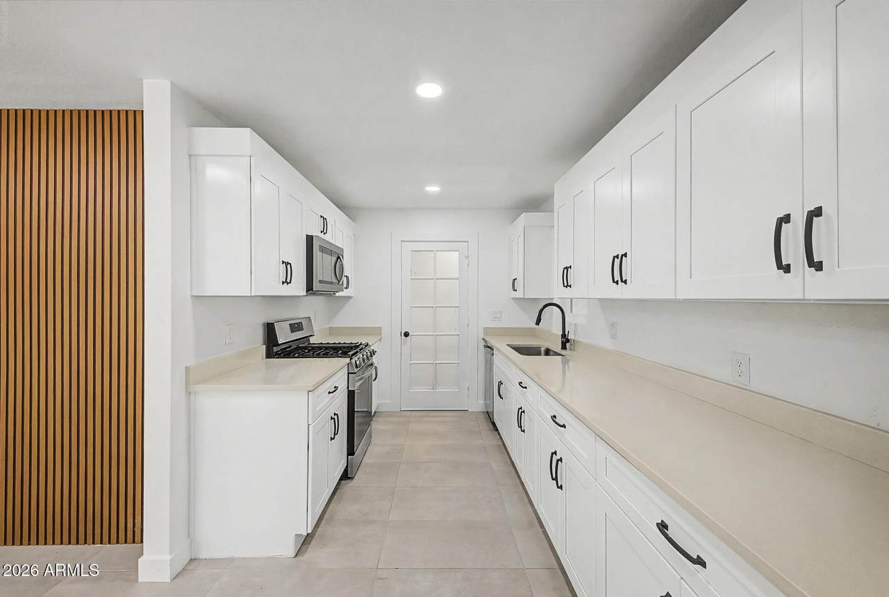 2305 Maryland Avenue - Photo 1
