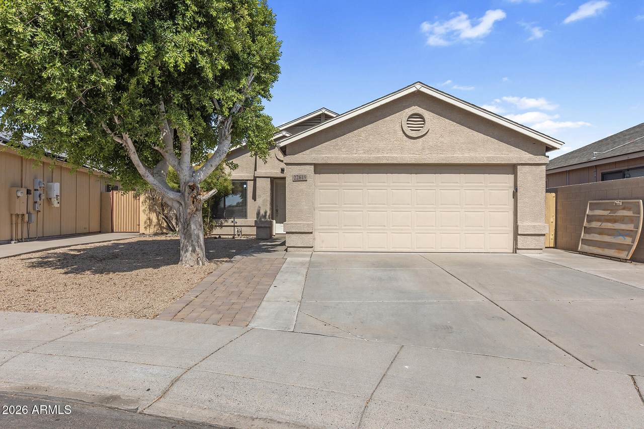 22619 31ST Drive - Photo 1