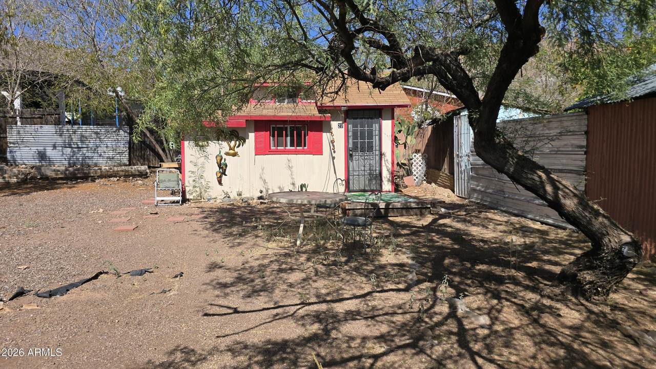 27 Molino Street - Photo 1