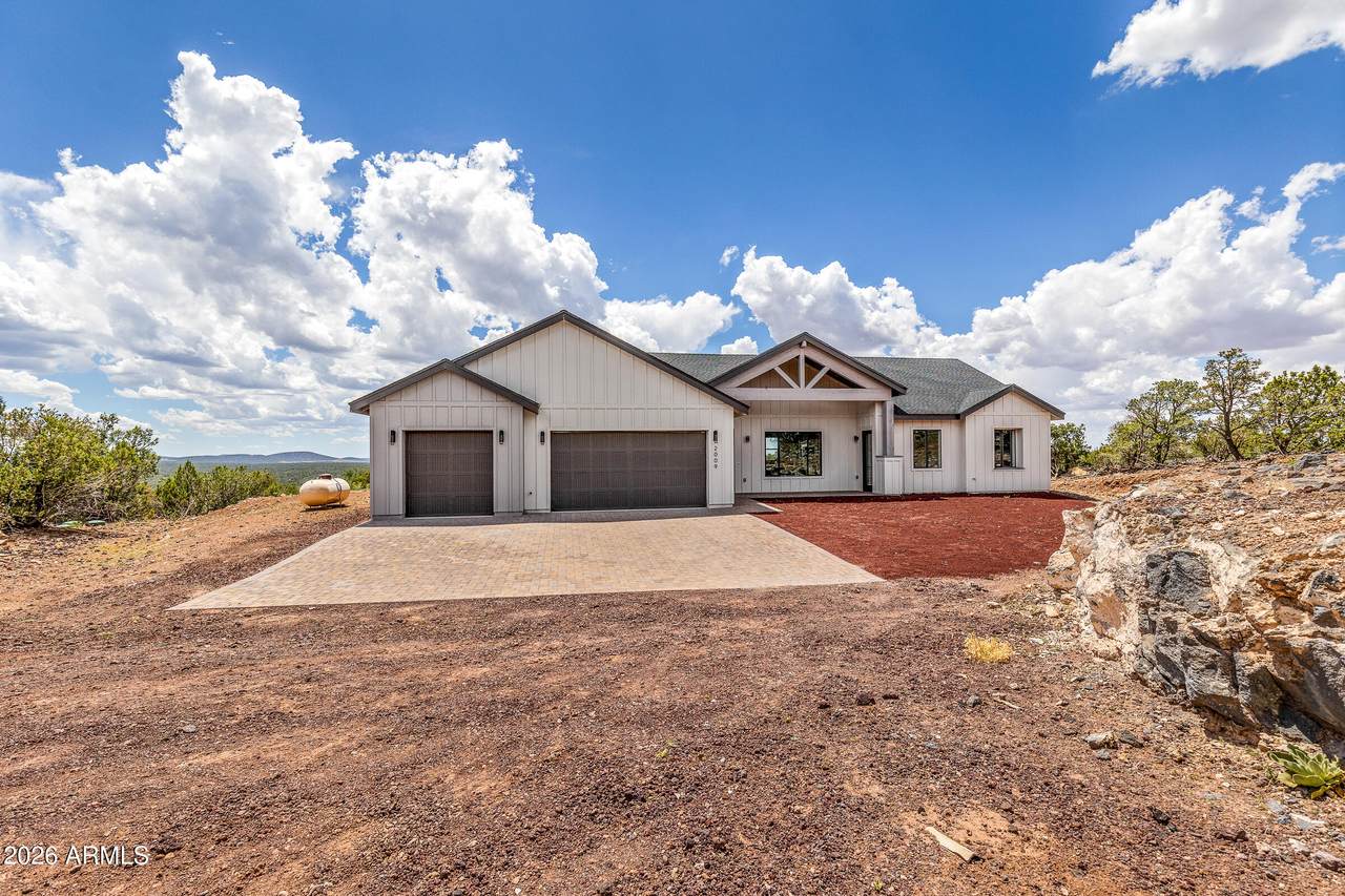 2009 Bella Vista Loop - Photo 1