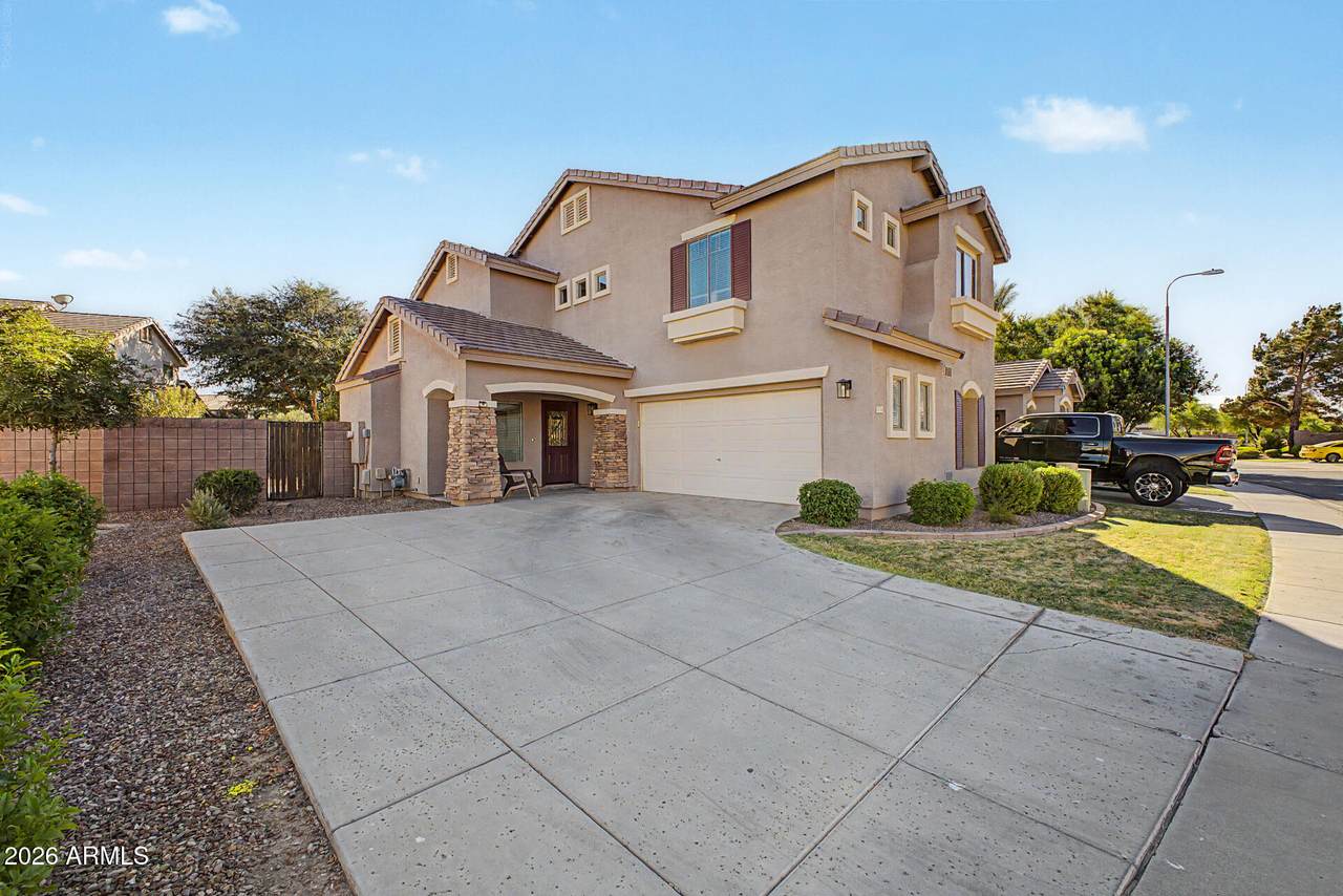 3774 Laurel Way - Photo 1