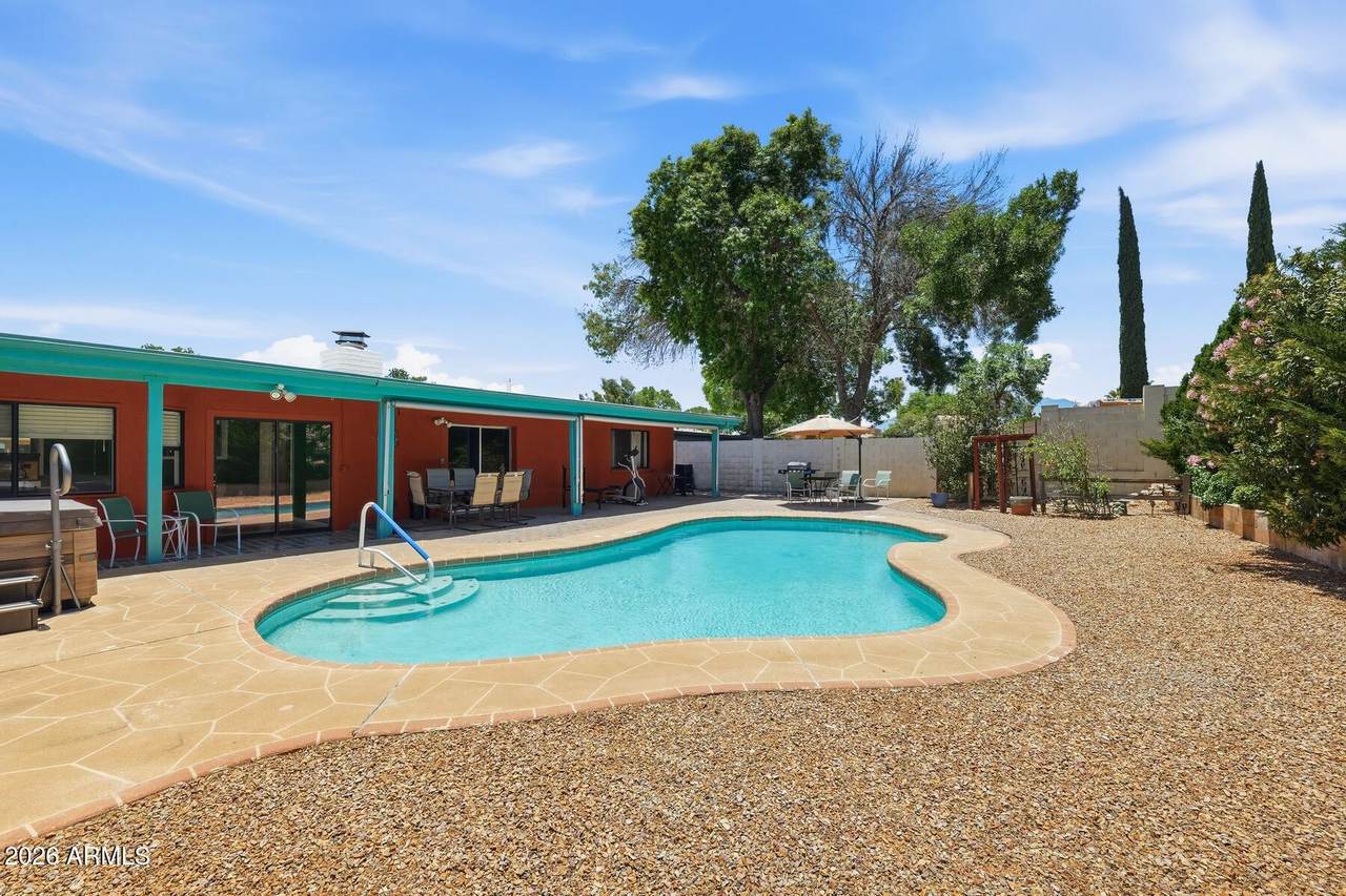 1132 La Rosa Court - Photo 1