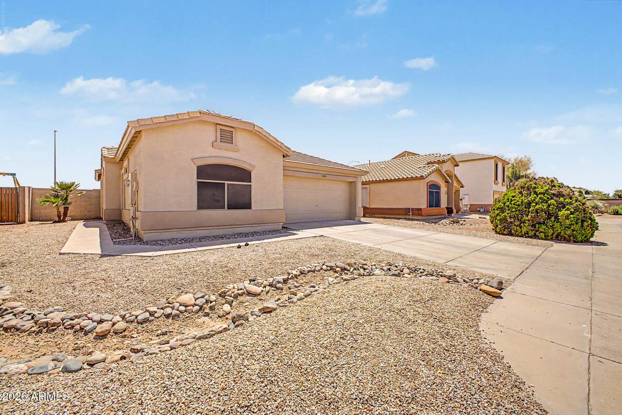 3551 Adelle - Photo 1