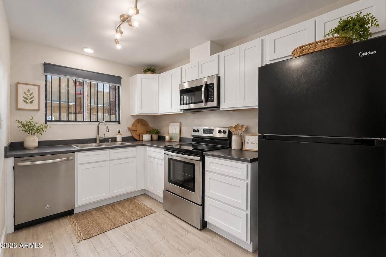 1533 Missouri Avenue - Photo 1