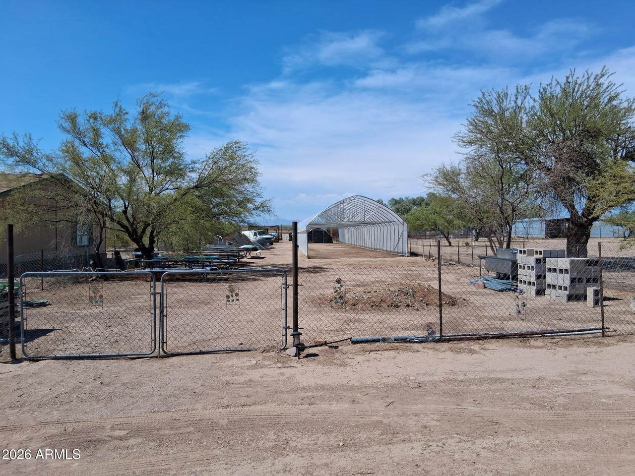 886 Butte Avenue - Photo 1