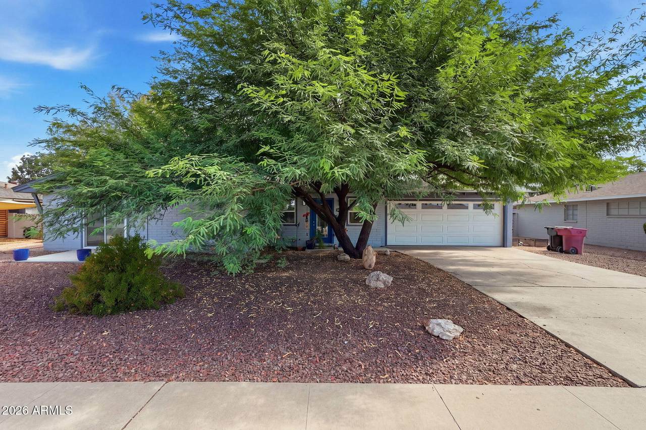 8061 Virginia Avenue - Photo 1
