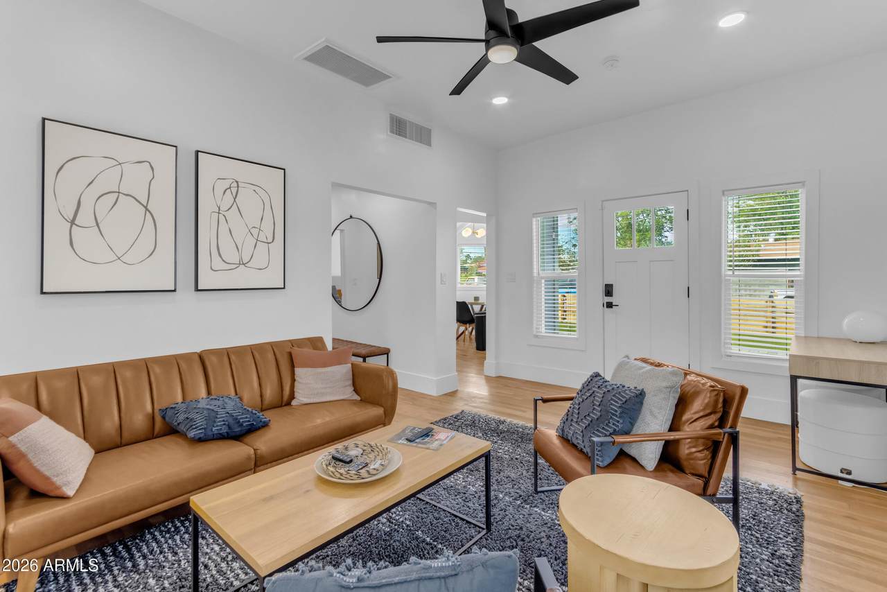 2046 11TH Street - Photo 1