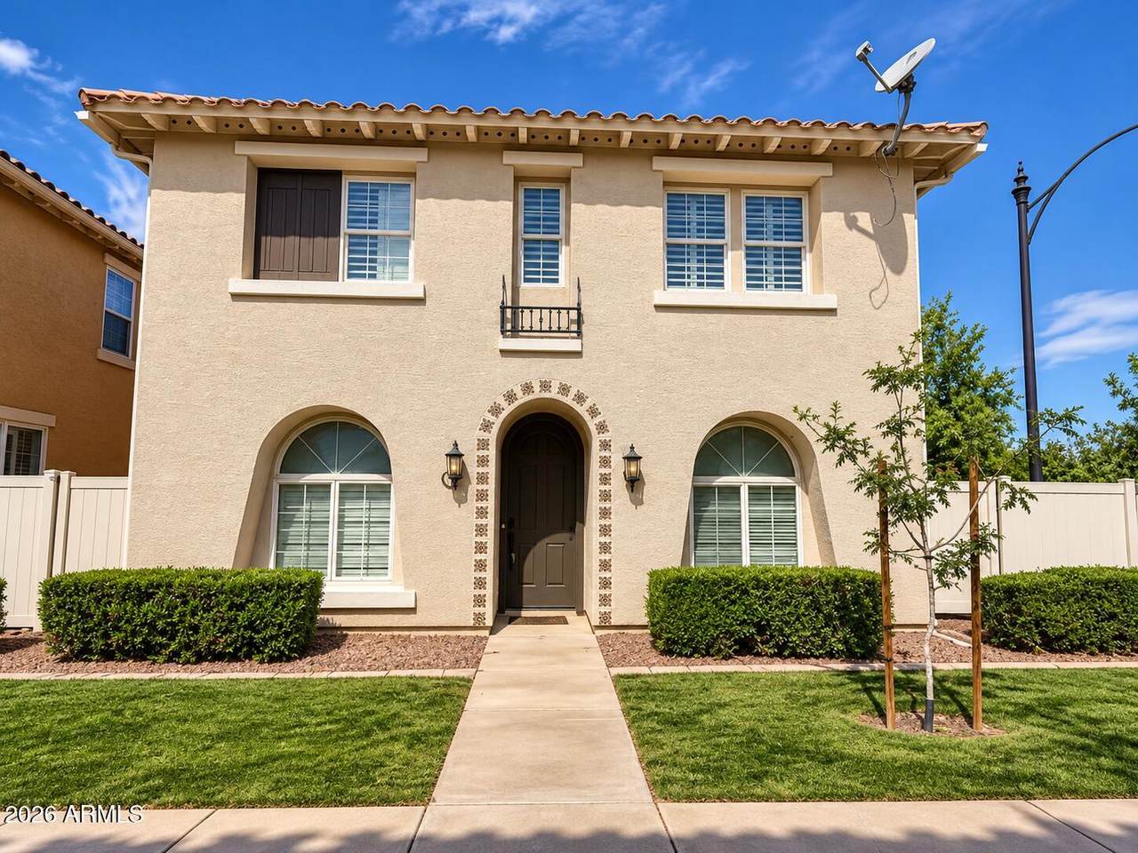 825 Henry Lane - Photo 1