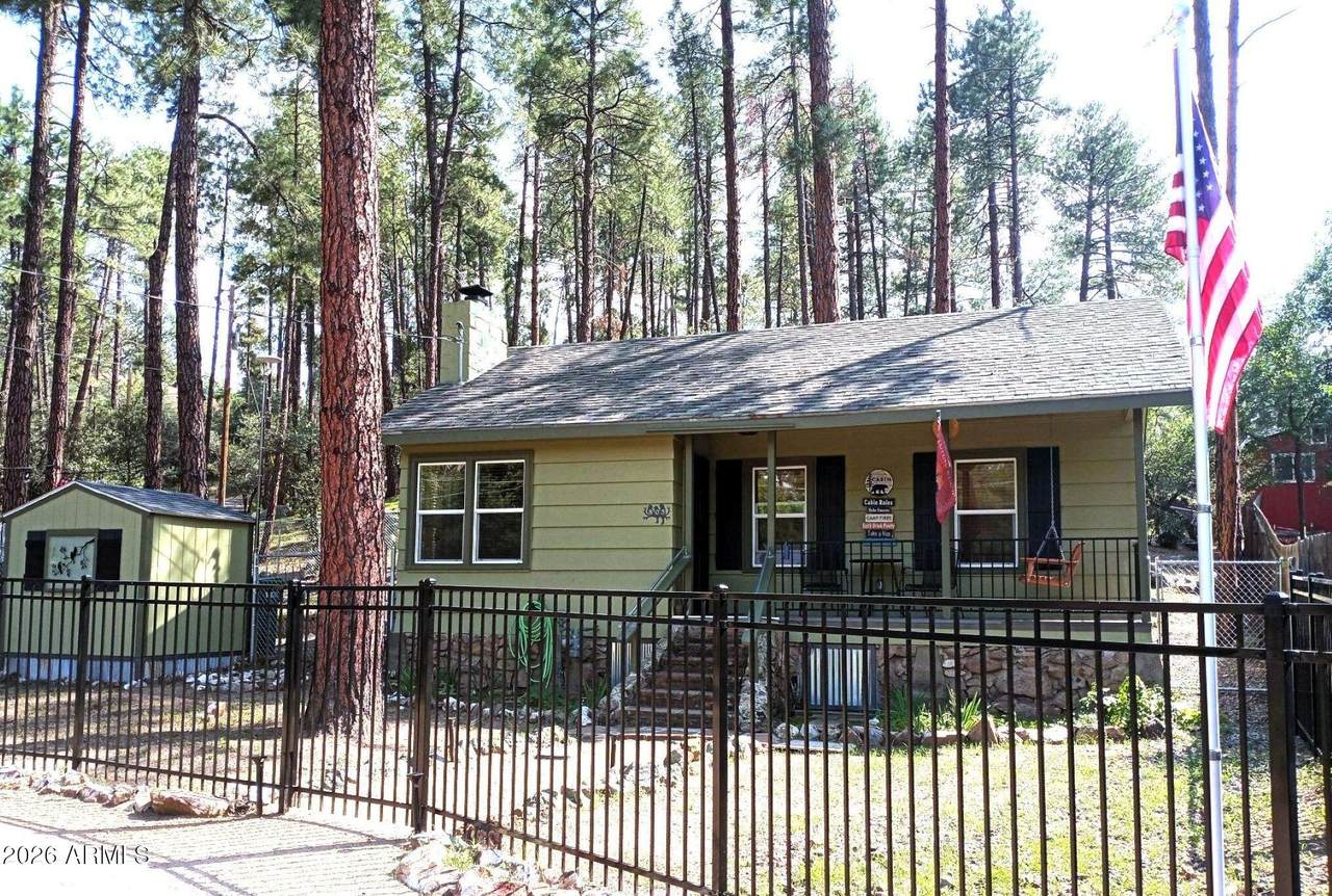 805 Canyon Drive - Photo 1