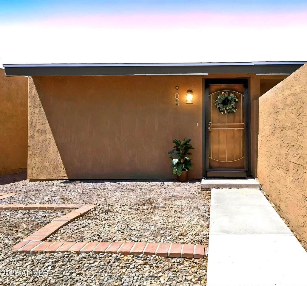 905 Hacienda Drive - Photo 1