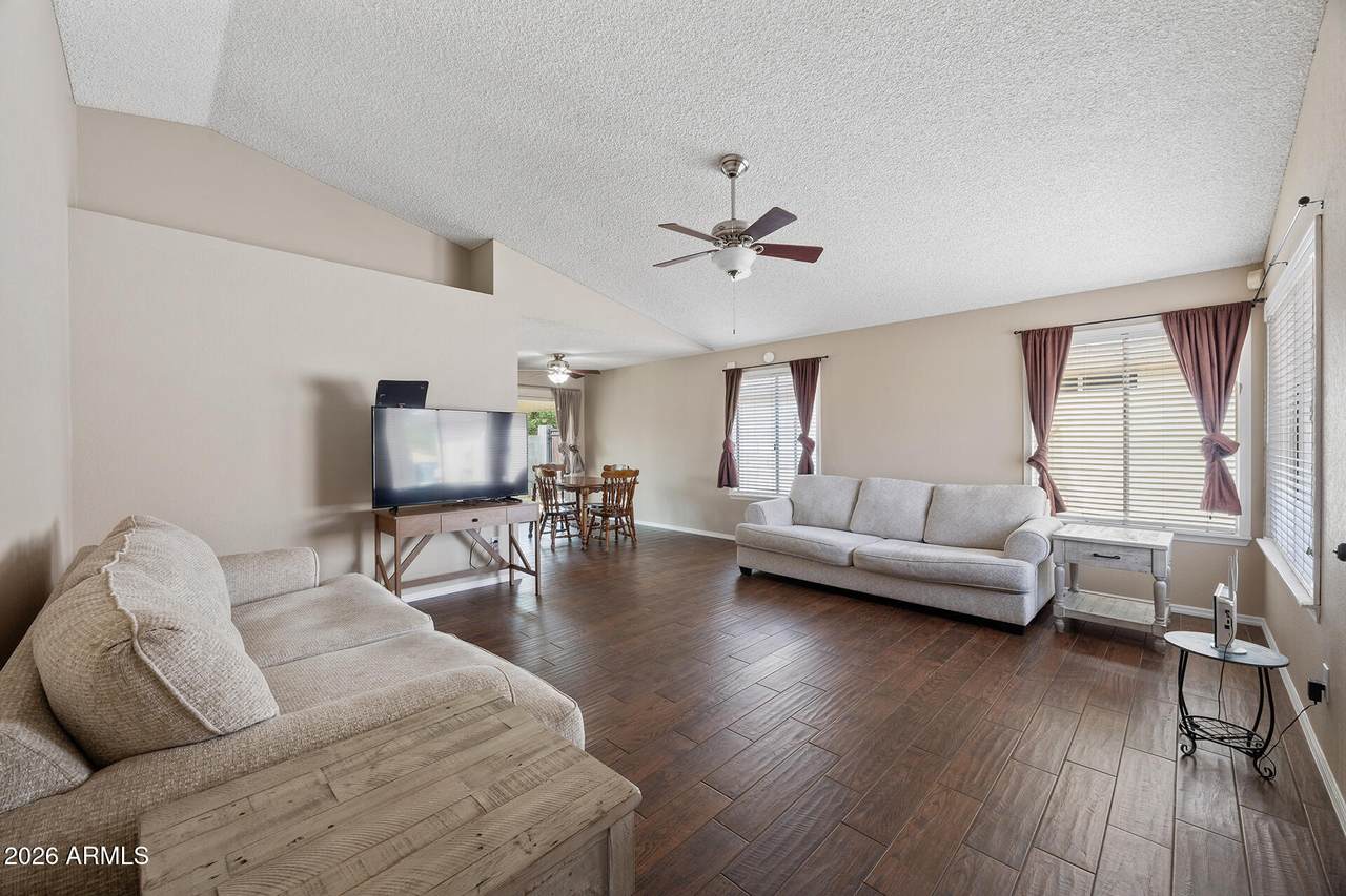 2111 Paradise Lane - Photo 1