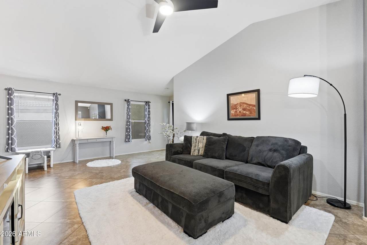 18042 113TH Avenue - Photo 1
