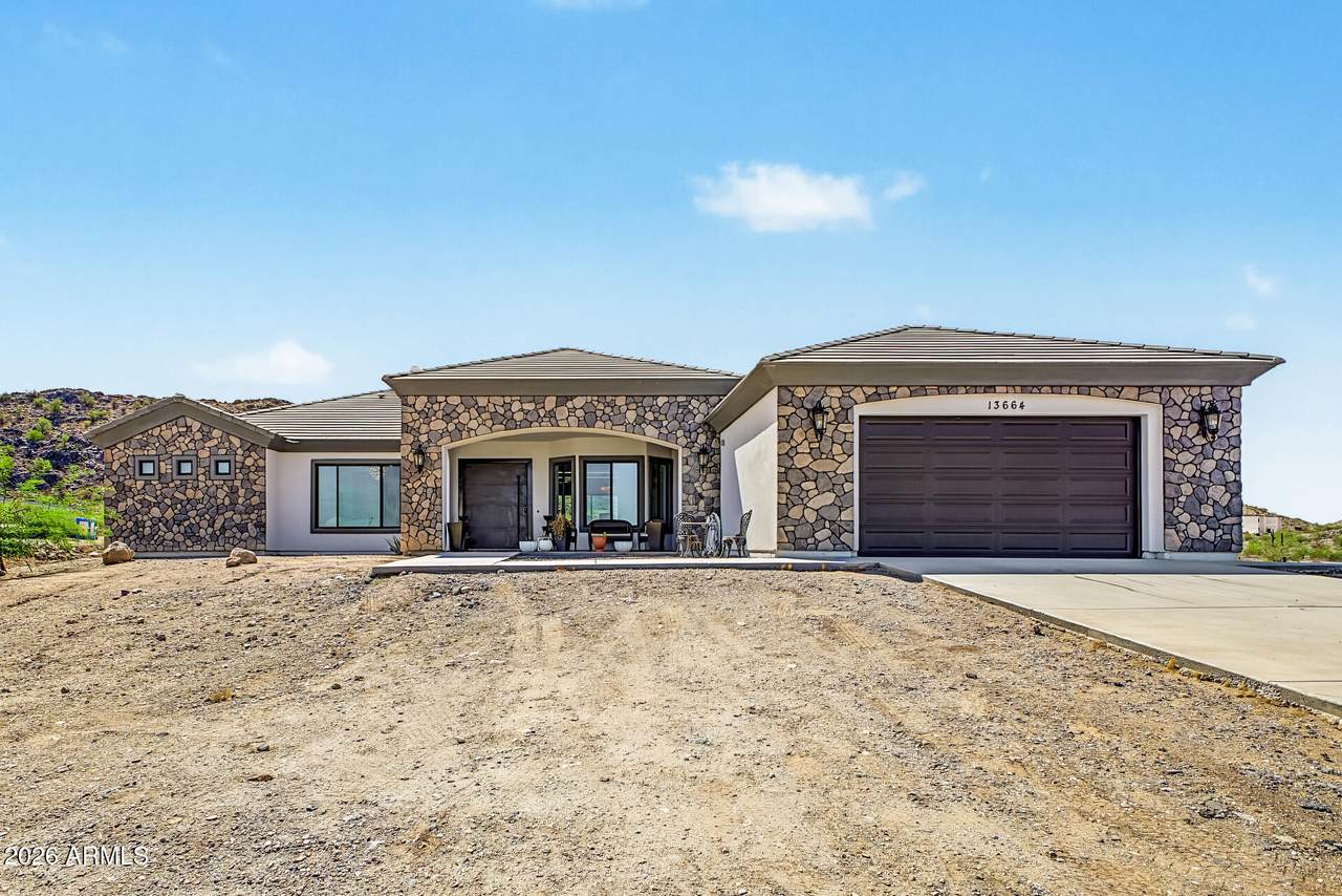 13664 189TH Avenue - Photo 1