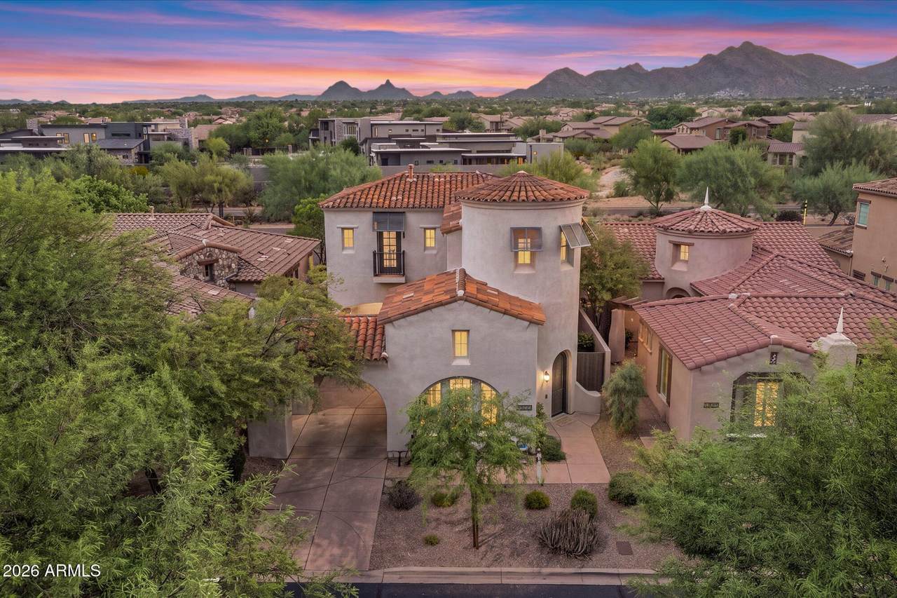 9226 Horseshoe Bend Drive - Photo 1
