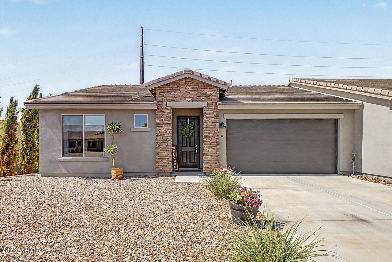 16913 Alamosa Avenue - Photo 1